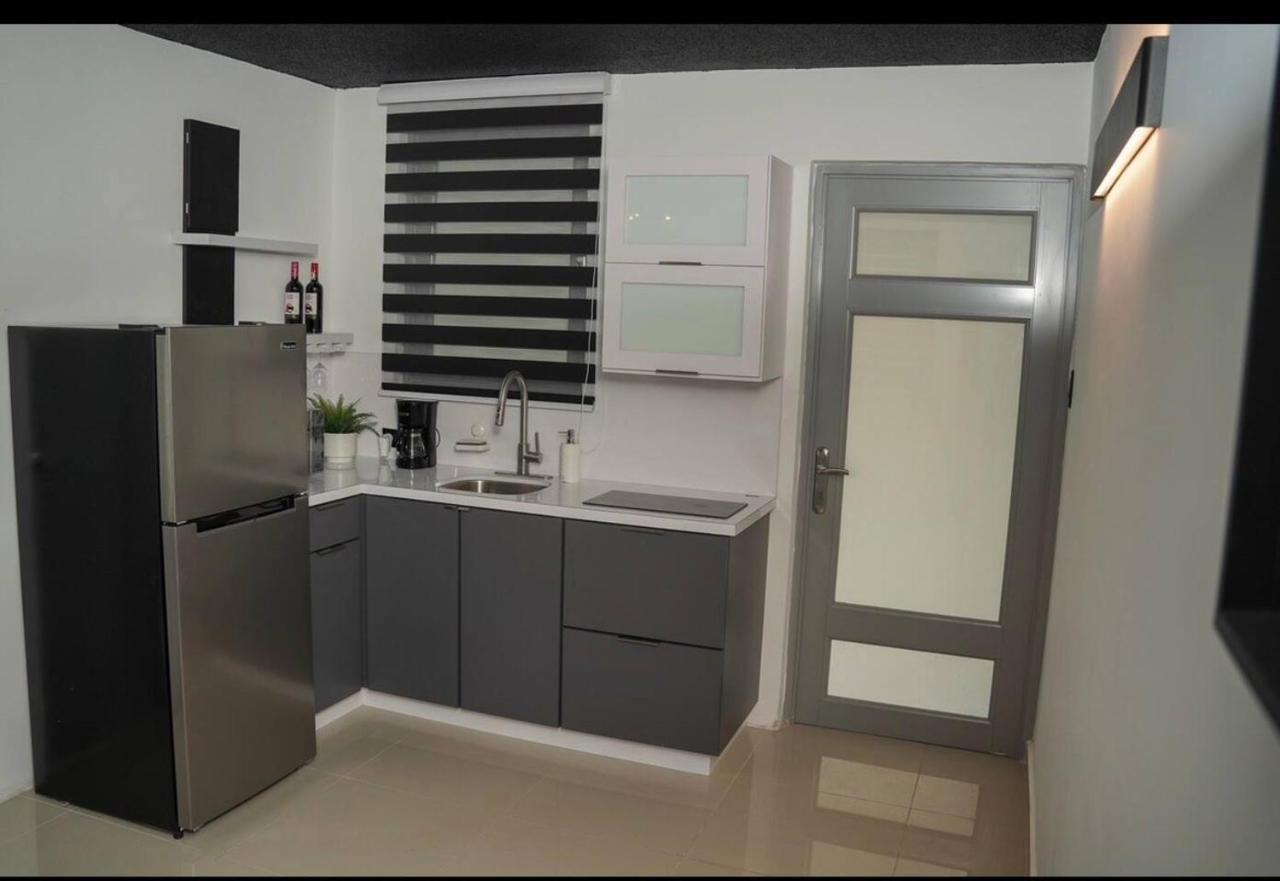 North Breeze Guest House 2 Toa Baja Экстерьер фото